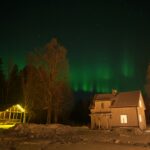 chalet sous les aurores en laponie